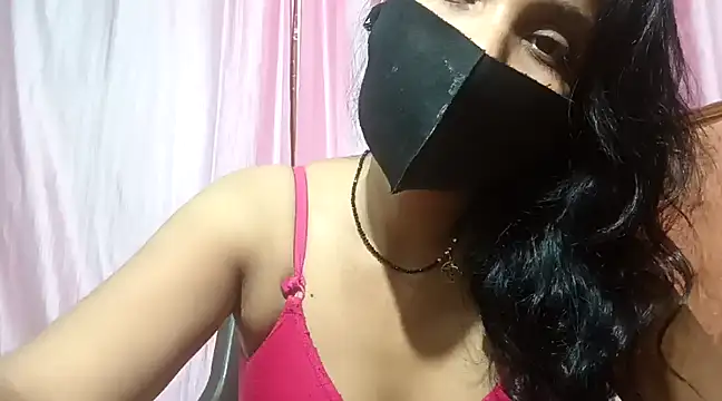 Snapshot of poojaxxx65 chatting on February 22, 2025, 11:13 pm poojaxxx65 online show from February 22, 2025, 11:13 pm