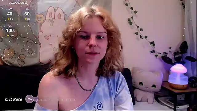 Moona xx online show from April 14, 2026, 9:31 pm