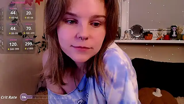 Snapshot of Moona_xx chatting on November 8, 2025, 7:39 pm Moona xx online show from November 8, 2025, 7:39 pm