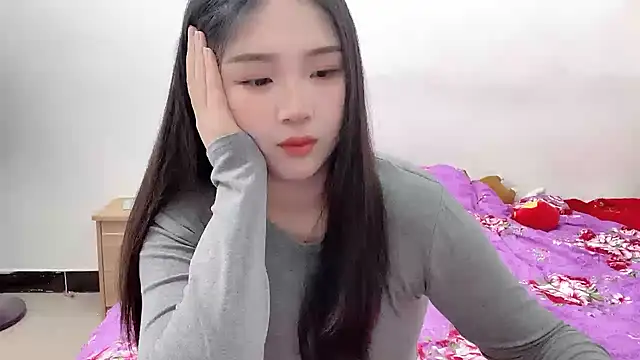 Snapshot of SU__SU chatting on March 23, 2025, 7:42 am SU SU online show from March 23, 2025, 7:42 am
