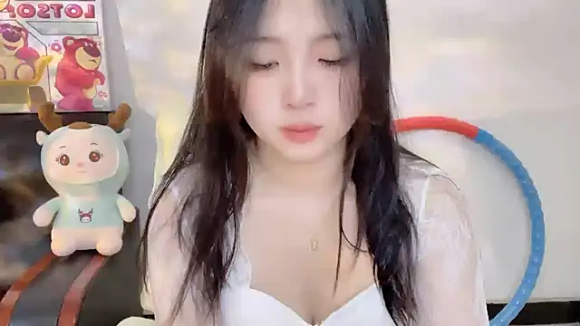 Snapshot of SU__SU chatting on March 3, 2025, 4:32 am SU SU online show from March 3, 2025, 4:32 am