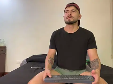 Snapshot of Drogamma chatting on February 11, 2026, 1:16 am Drogamma online show from February 11, 2026, 1:16 am