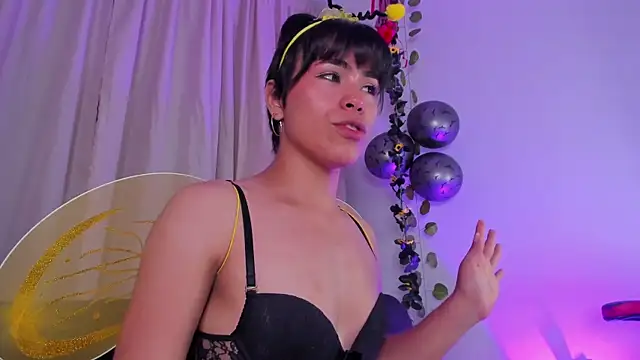 Little michell online show from October 30, 2025, 2:54 am