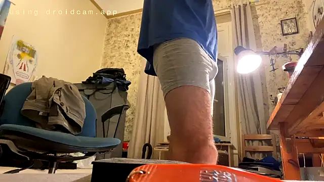 Snapshot of otikatseikaip3r chatting on October 2, 2025, 3:59 pm otikatseikaip3r online show from October 2, 2025, 3:59 pm