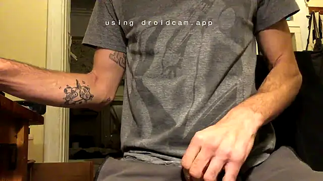 Snapshot of otikatseikaip3r chatting on October 17, 2025, 5:48 pm otikatseikaip3r online show from October 17, 2025, 5:48 pm