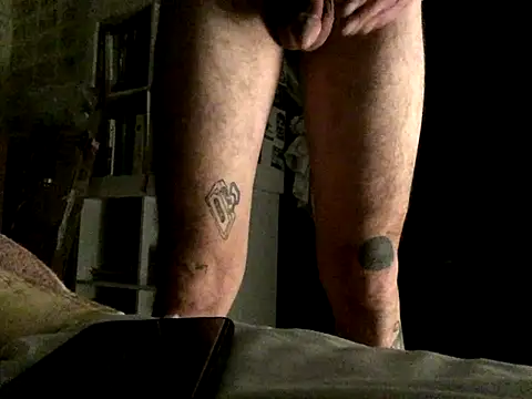 Snapshot of otikatseikaip3r chatting on October 29, 2025, 2:21 am otikatseikaip3r online show from October 29, 2025, 2:21 am