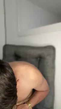 ArturoDelgado1 online show from April 8, 2026, 5:47 pm