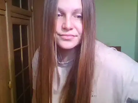 Snapshot of Evasapples chatting on February 11, 2025, 8:05 am Evasapples online show from February 11, 2025, 8:05 am