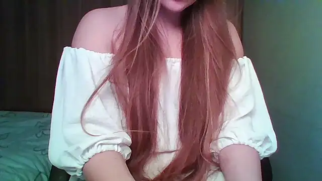 Evasapples online show from April 7, 2026, 7:15 pm