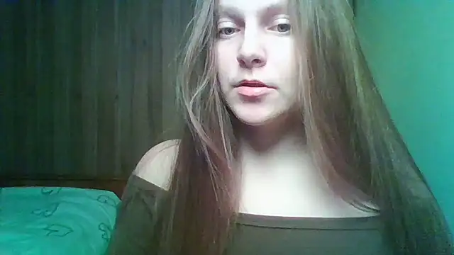 Evasapples online show from February 11, 2026, 11:04 pm