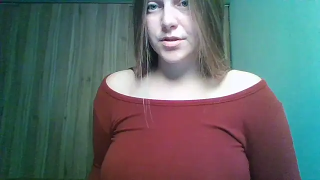 Snapshot of Evasapples chatting on June 6, 2026, 10:09 am Evasapples online show from June 6, 2026, 10:09 am