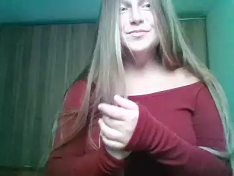 Snapshot of Evasapples chatting on September 10, 2025, 8:19 pm Evasapples online show from September 10, 2025, 8:19 pm