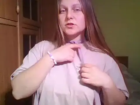 Snapshot of Evasapples chatting on February 11, 2025, 4:13 pm Evasapples online show from February 11, 2025, 4:13 pm