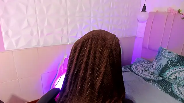 maria paulac online show from October 21, 2025, 5:18 am