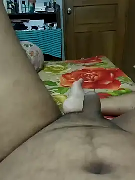 akash125800 online show from February 13, 2025, 6:37 pm