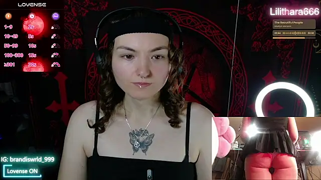 Snapshot of BrandiWRLD_999 chatting on November 30, 2025, 7:14 pm BrandiWRLD 999 online show from November 30, 2025, 7:14 pm