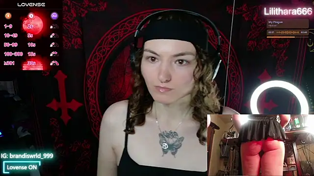 Snapshot of BrandiWRLD_999 chatting on December 4, 2025, 7:46 pm BrandiWRLD 999 online show from December 4, 2025, 7:46 pm