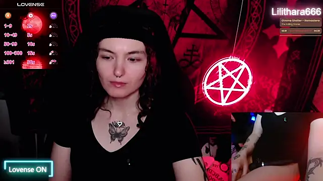 Snapshot of BrandiWRLD_999 chatting on October 30, 2025, 7:55 pm BrandiWRLD 999 online show from October 30, 2025, 7:55 pm