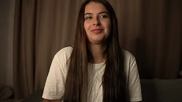 elisa moon online show from November 1, 2025, 12:10 pm