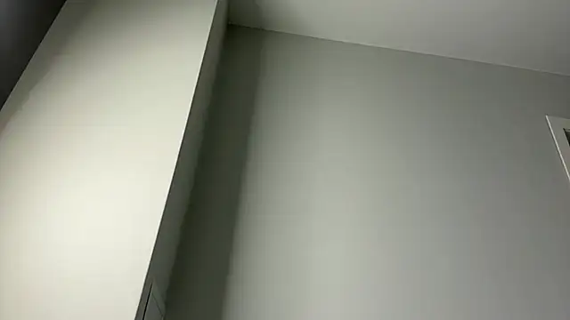 elisa moon online show from February 22, 2025, 1:22 am