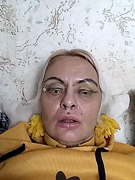 Snapshot of Gardener_of_Illusions chatting on November 17, 2025, 1:15 pm Gardener of Illusions online show from November 17, 2025, 1:15 pm