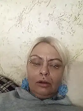 Snapshot of Gardener_of_Illusions chatting on November 30, 2025, 10:49 am Gardener of Illusions online show from November 30, 2025, 10:49 am