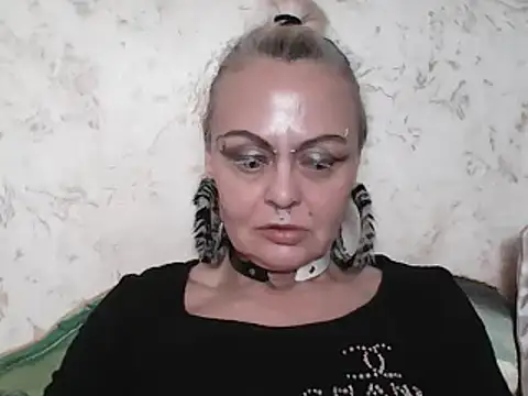 Snapshot of Gardener_of_Illusions chatting on May 12, 2026, 11:27 am Gardener of Illusions online show from May 12, 2026, 11:27 am