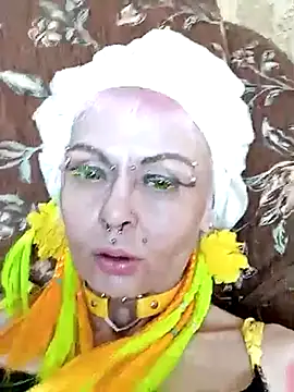 Snapshot of Gardener_of_Illusions chatting on March 22, 2025, 6:33 am Gardener of Illusions online show from March 22, 2025, 6:33 am