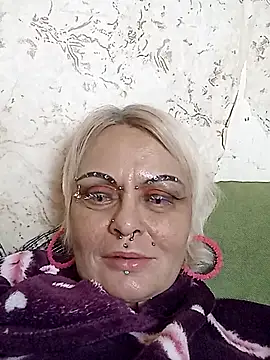 Snapshot of Gardener_of_Illusions chatting on December 3, 2025, 1:28 am Gardener of Illusions online show from December 3, 2025, 1:28 am