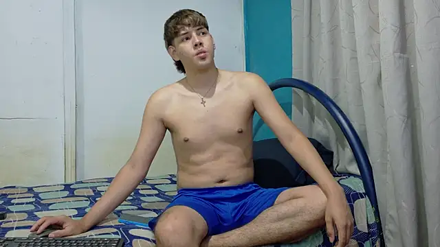 Snapshot of zackmontieel chatting on December 15, 2025, 9:15 am zackmontieel online show from December 15, 2025, 9:15 am