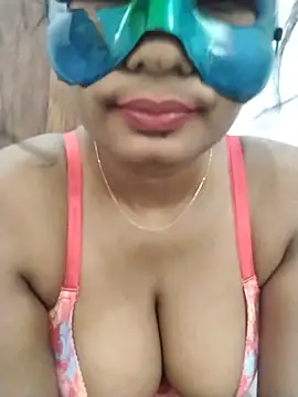 Snapshot of Zaraangle chatting on June 11, 2026, 6:54 am Zaraangle online show from June 11, 2026, 6:54 am