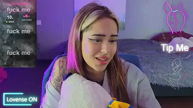 baby  kim online show from October 28, 2025, 5:23 pm