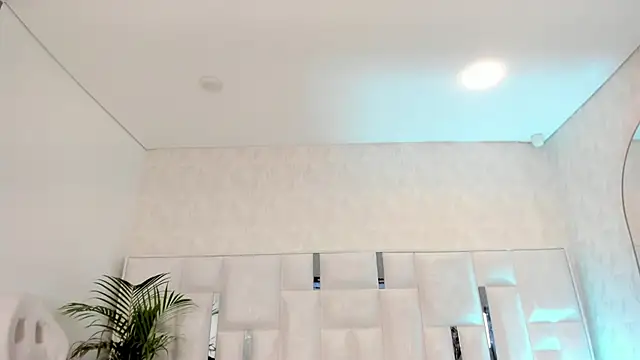 Snapshot of im_nika_ chatting on September 26, 2025, 1:18 pm im nika online show from September 26, 2025, 1:18 pm