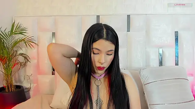 Snapshot of im_nika_ chatting on November 18, 2025, 12:41 pm im nika online show from November 18, 2025, 12:41 pm