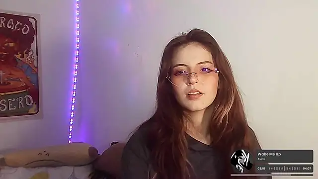 cherrybom969 online show from November 7, 2025, 12:26 am