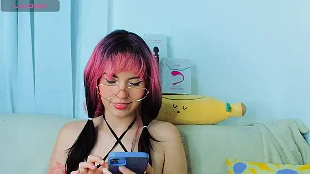 Snapshot of cherrybom969 chatting on January 24, 2025, 3:32 am cherrybom969 online show from January 24, 2025, 3:32 am