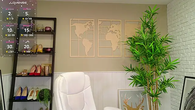 LadyLeea online show from March 18, 2026, 5:54 am