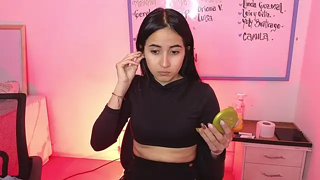 Mia Fischer online show from March 24, 2026, 12:38 pm