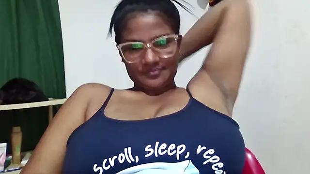 alejandraboobs07 online show from April 16, 2026, 5:30 am