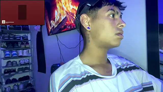 Snapshot of _Billowy_ chatting on November 20, 2025, 11:47 pm Billowy online show from November 20, 2025, 11:47 pm