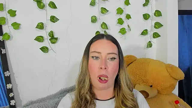 Snapshot of JanneKim chatting on November 27, 2025, 7:14 pm JanneKim online show from November 27, 2025, 7:14 pm