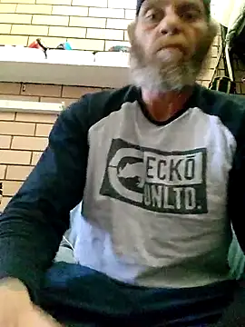 Deonlonely1 online show from September 12, 2025, 12:11 am