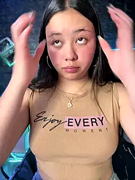 Paloma  LS online show from September 8, 2025, 7:24 pm