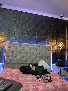 Paloma  LS online show from April 6, 2026, 2:40 pm