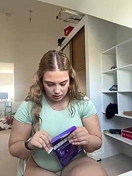 Snapshot of Krystal_Tx chatting on September 8, 2025, 4:17 pm Krystal Tx online show from September 8, 2025, 4:17 pm