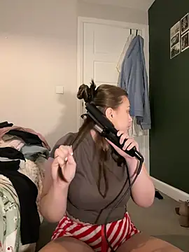 Snapshot of Krystal_Tx chatting on February 21, 2025, 11:01 am Krystal Tx online show from February 21, 2025, 11:01 am