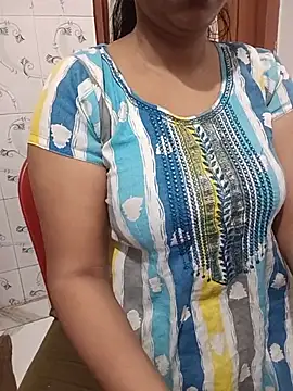 Snapshot of EeshaBhabi chatting on July 13, 2026, 9:19 am EeshaBhabi online show from July 13, 2026, 9:19 am