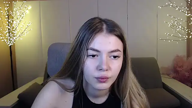 Snapshot of Ritaneer chatting on March 15, 2025, 12:13 pm Ritaneer online show from March 15, 2025, 12:13 pm