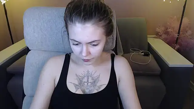 Snapshot of Ritaneer chatting on December 25, 2024, 12:15 pm Ritaneer online show from December 25, 2024, 12:15 pm