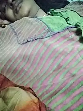 Snapshot of aadhini01 chatting on January 23, 2025, 1:19 am aadhini01 online show from January 23, 2025, 1:19 am